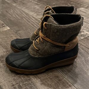 Sperry Topsider Duck Women's Black and Brown Wool Boots